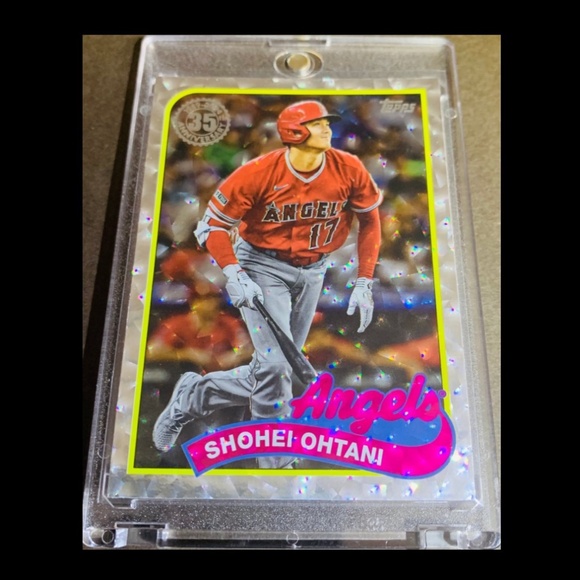 SHOHEI OHTANI CRACKED ICE REFRACTOR BASEBALL CARD - LOS ANGELES DODGERS - Picture 2 of 6